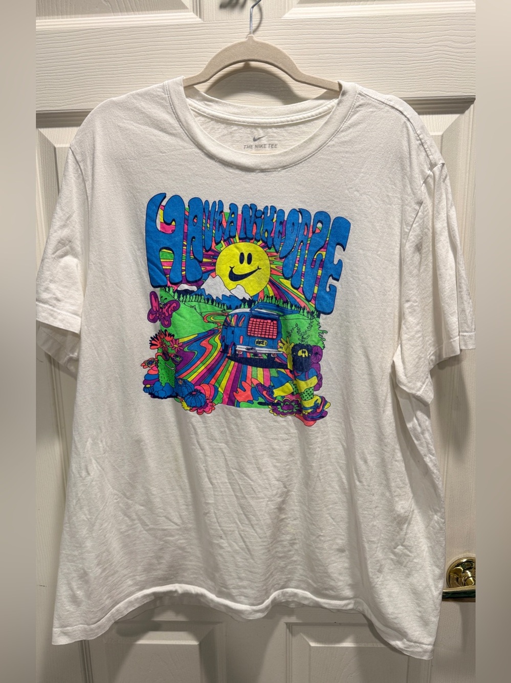 Nike The Nike Tee XXL White Colorful Graphic T-Shirt Retro Psychedelic Smiley - Picture 3 of 9